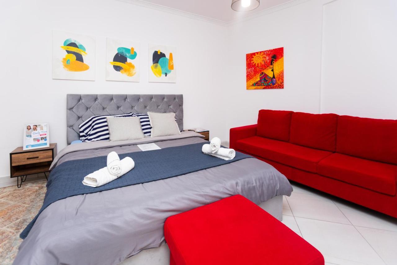 Modern Apartment *